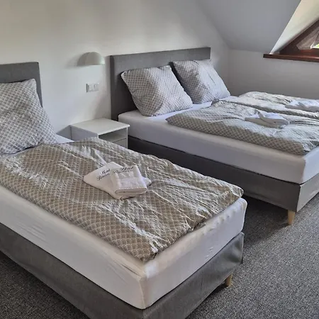 Radnice Hotel Dobrovice