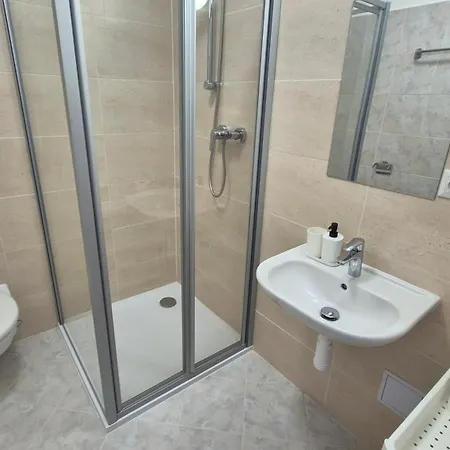 Hotel Wellness Radnice Dobrovice *