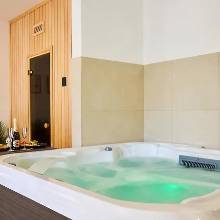 Wellness Radnice * Dobrovice