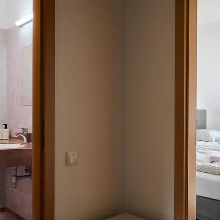 Hotell Wellness Radnice Dobrovice