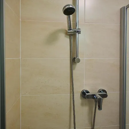 Hotell Wellness Radnice Dobrovice